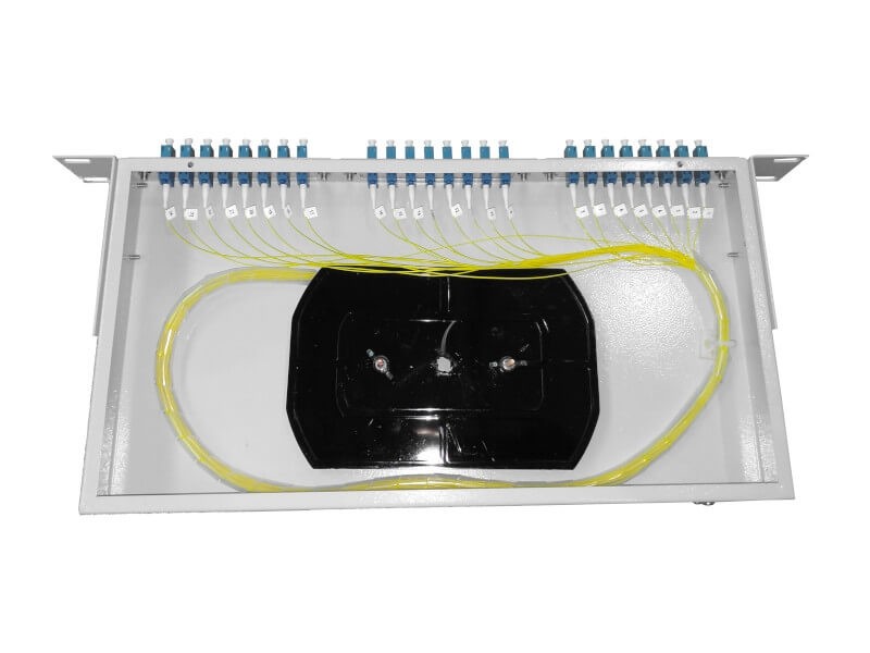 Кросс оптический 19, 1U 24 LC SM, укомплектованный